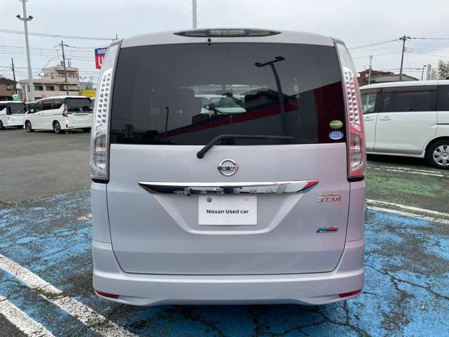 セレナ2.0 ハイウェイスター S-HYBRID