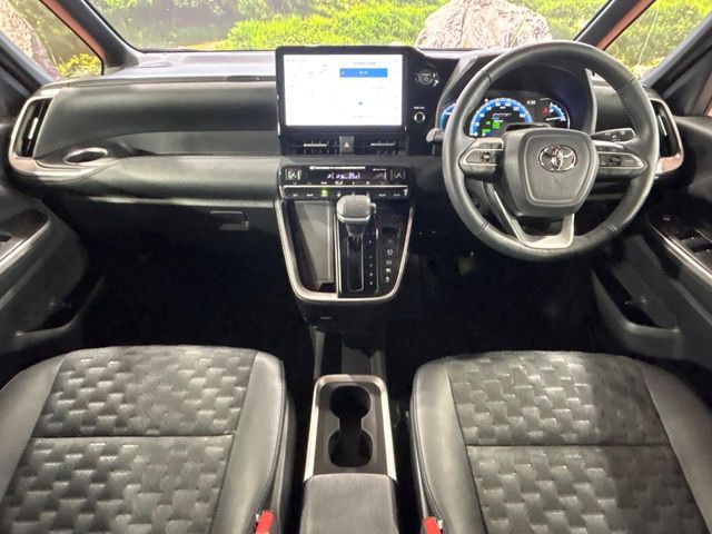 ヴォクシー1.8 ハイブリッド S-Z