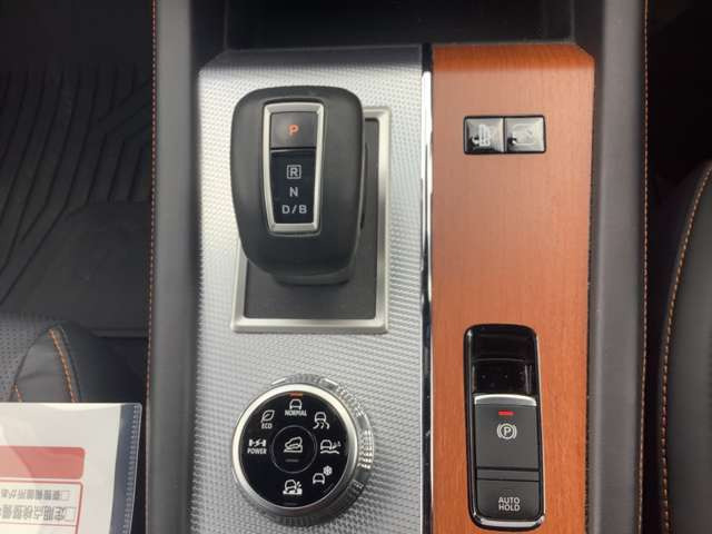 アウトランダーPHEV 2.4 P 4WD