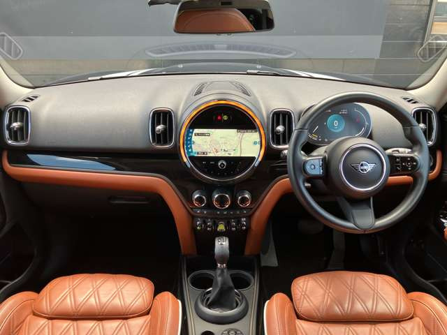 ミニクロスオーバークーパー S E オール4 4WD