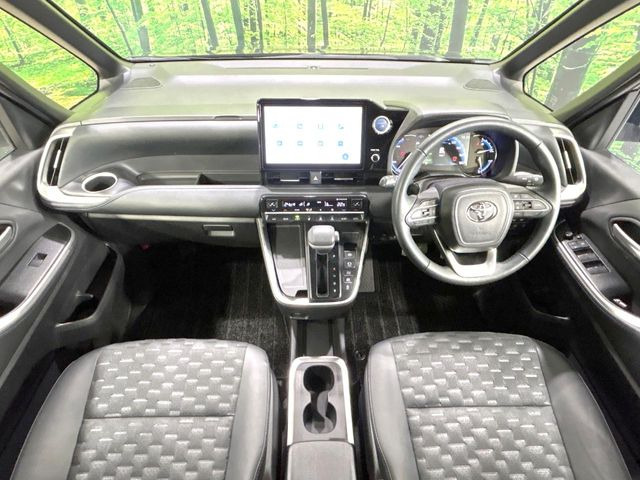 ヴォクシー1.8 ハイブリッド S-Z