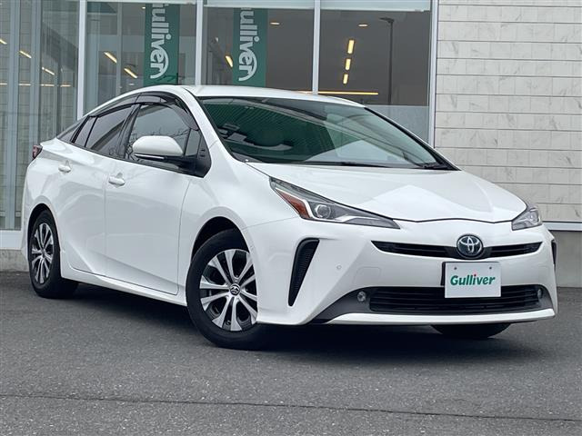 プリウス1.8 A E-Four 4WD