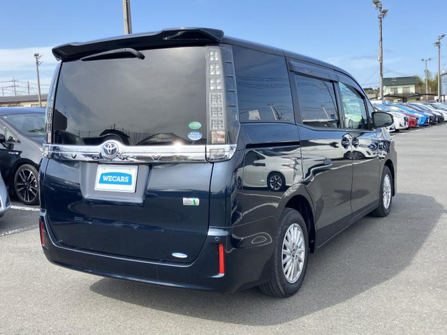 ヴォクシー1.8 ハイブリッド V