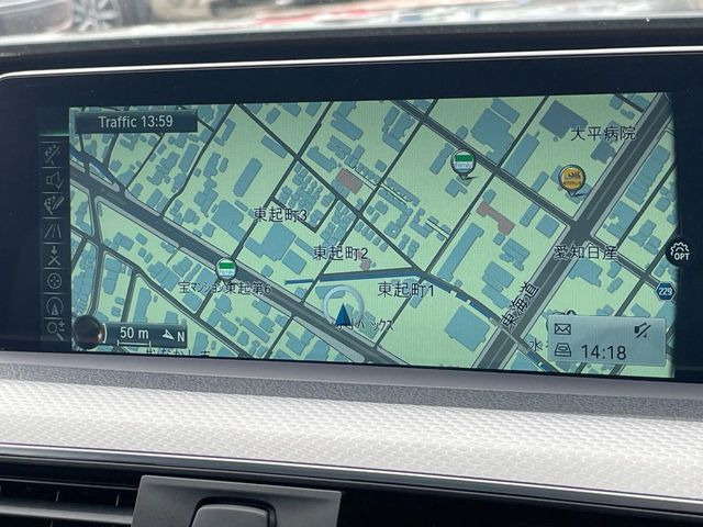 �������i�r:��̊��̂���i�r�́A����������ԓ������o���Ă���܂��B�I�[�f�B�I�@�\���[�����Ă���܂��̂ŁA�^�]�����y���߂܂���