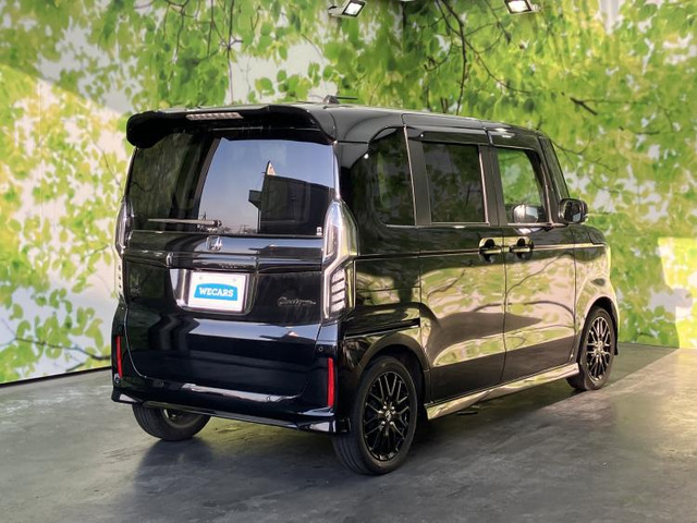 N-BOXカスタムL ターボ スタイルプラス ブラック