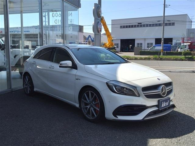 AクラスAMG A45 4マチック 4WD