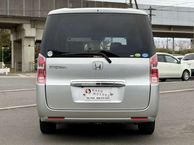 ���������ԑ����W�����ł�!���̋@��ɐ��񂲗��X������!