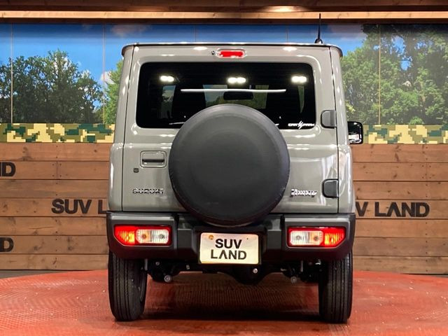 安心の最長10年・走行無制限保証(有償)をご用意。保証内容も充実はもちろん、無料点検&オイル交換や、年中無休の全国・24時間ロードサービスも付帯されておりますのでご安心下さい。