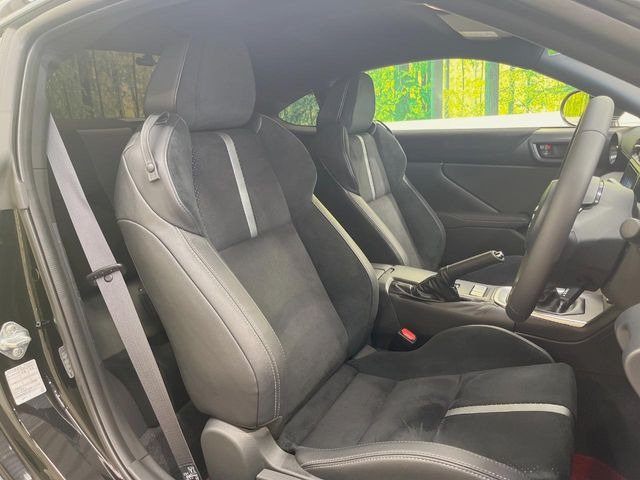 �y�n�[�t���U�[�V�[�g�z�������ƍ���S�n�𗼗������l�C�̃V�[�g���w�ʁE���ʂ̓X�G�[�h���ƂȂ��Ă���A���G��⊊��ɂ����ɗD��Ă��܂��B�C���╞���ɍ��E���ꂸ���K�ɂ���肢�������܂��B