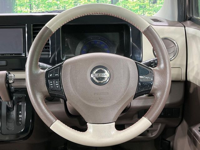 �y�����v�����X�e�A�����O�z�㎿�Ȋv���g�p���邱�ƂŁA��ɂ����������݂ƂĂ��^�]���₷���n���h���ł���