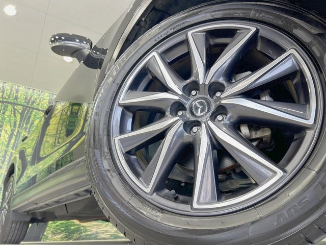 �y����18�C���`�A���~�z�C�[���z�O�ςɃ}�b�`���������A���~�z�C�[���𑕒����Ă���܂��B�e��ЊO�A���~�z�C�[����A�X�^�b�h���X�^�C�����戵�����Ă���܂��B���񂲑��k����������