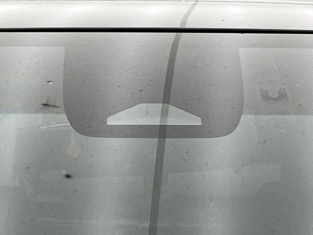 �y�g���^�Z�[�t�e�B�Z���X�z���s���ɑO���̎ԗ�����F�����A�Փ˂������Ȏ��͌x��ƃu���[�L�ŏՓˉ���Ɣ�Q�y�����A�V�X�g�B�����S�Ƀh���C�u�����y���݂��������܂��B