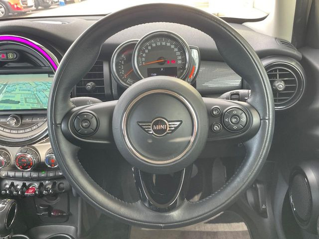 ���n���h�����̃X�������Ȃ��A���ꂢ�ȏ�Ԃ��ێ����Ă���܂��B�e�X�C�b�`���̓�����m�F�ς݂ł��B