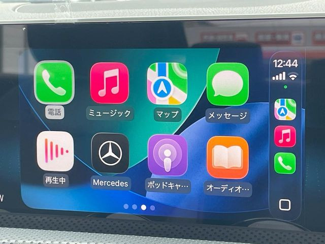 ��Apple Car Play:�X�}�z�Ƃ̗L���ڑ��ŁA�i�r�E�I�[�f�B�I�Đ��ȂǃX�}�z�̃A�v���@�\����ʂł��g����֗��@�\�ł�!