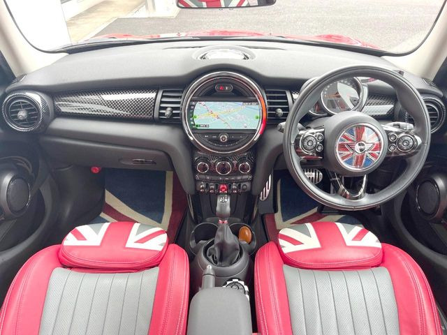 �A���ԃO���[�v���݌ɐ���2,000��!�S���̌n��X���烁�[�J�[�E�Ԏ��킸���Љ�o����̂ŁA���Ȃ��Ƀs�b�^���̂��Ԃ�������͂��ł���܂��͂��₢���킹��������