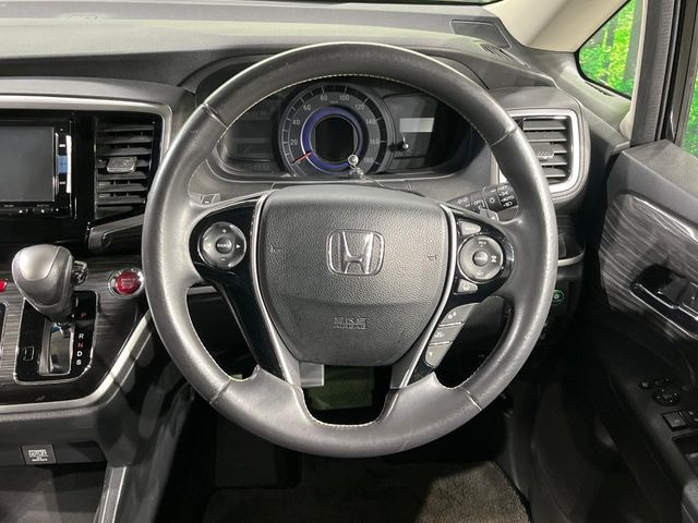 �y�����v�����X�e�A�����O�z�㎿�Ȋv���g�p���邱�ƂŁA��ɂ����������݂ƂĂ��^�]���₷���n���h���ł���