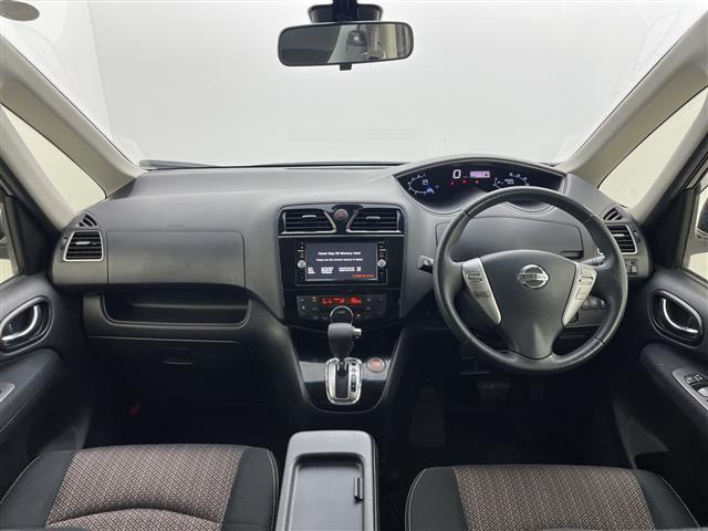 セレナ2.0 ハイウェイスター Vセレクション+Safety S-HYBRID