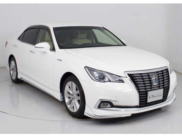 フルエアロが装着されています!お好みはいかがですか?今付いているデザイン以外にも、各ブランドのエアロを格安にてお取付け出来ます!又、エアロを外してノーマル状態にする事も出来ます!!