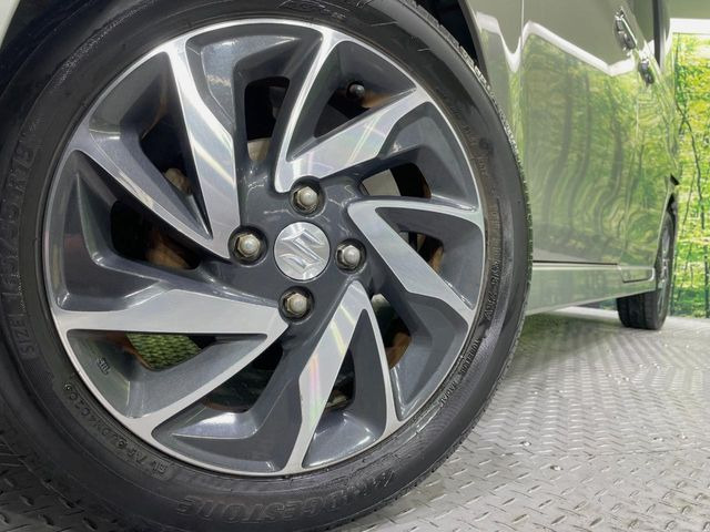 �y����15�C���`�A���~�z�C�[���z�O�ςɃ}�b�`���������A���~�z�C�[���𑕒����Ă���܂��B�e��ЊO�A���~�z�C�[����A�X�^�b�h���X�^�C�����戵�����Ă���܂��B���񂲑��k����������