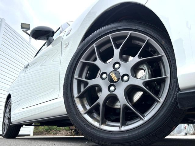 �y����BBS���A���~�z�C�[���z��l�C���[�J�[�̃z�C�[���𑕔���y�ʁE���d�x�̃A���~�z�C�[���́A�n���h�����O�E�����ȂǁA����̎������サ�Ă���܂���