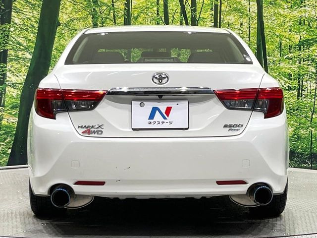 安心の最長10年・走行無制限保証(有償)をご用意。保証内容も充実はもちろん、無料点検&オイル交換や、年中無休の全国・24時間ロードサービスも付帯されておりますのでご安心下さい。