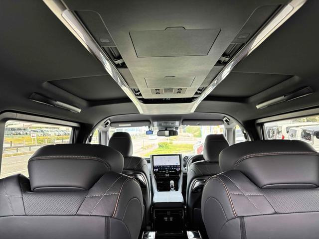 ヴェルファイアハイブリッド 2.5 Z プレミア E-Four 4WD