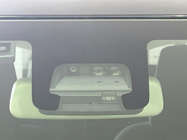 �y�X�Y�L �Z�[�t�e�B�T�|�[�g�z���s���ɑO���̎ԗ�����F�����A�Փ˂������Ȏ��͌x��ƃu���[�L�ŏՓˉ���Ɣ�Q�y�����A�V�X�g�B�����S�Ƀh���C�u�����y���݂��������܂��B