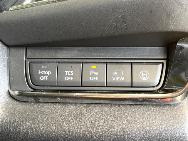 【クリアランスソナー】バンパーに付いたセンサーが障害物を検知!一定の距離に近づくとアラートで教えてくれます♪狭い駐車スペースや車庫入れ時も安心ですね☆