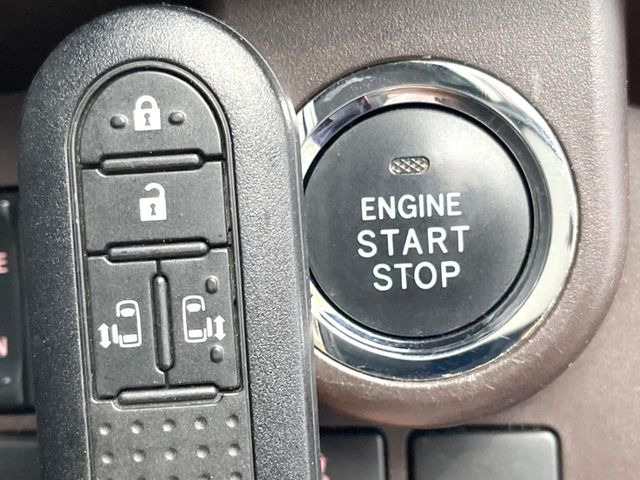 �y�L�[�t���[�V�X�e���z�J�o����|�P�b�g�ɓ��ꂽ�܂܂ł��h�A�̎{���E�������\�ȃX�}�[�g�L�[�𑕔��B�G���W���̃I���E�I�t�����J�M�����o���K�v����������Ƃ��Ă��֗��ł���