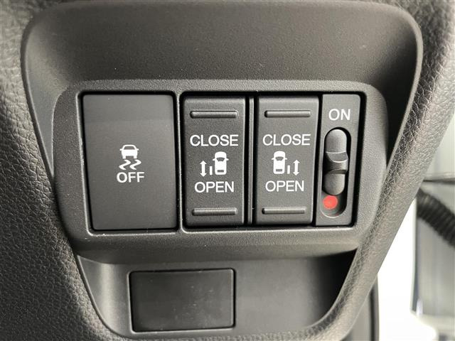 フリード1.5 e:HEV エアー EX