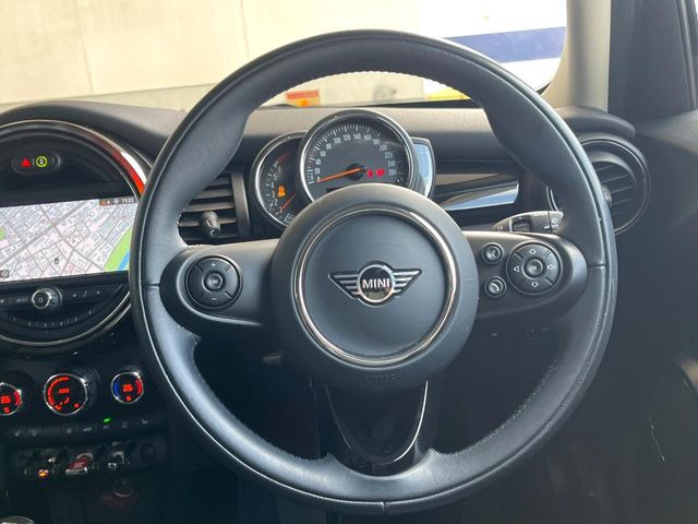 ���n���h�����̃X�������Ȃ��A���ꂢ�ȏ�Ԃ��ێ����Ă���܂��B�e�X�C�b�`���̓�����m�F�ς݂ł��B