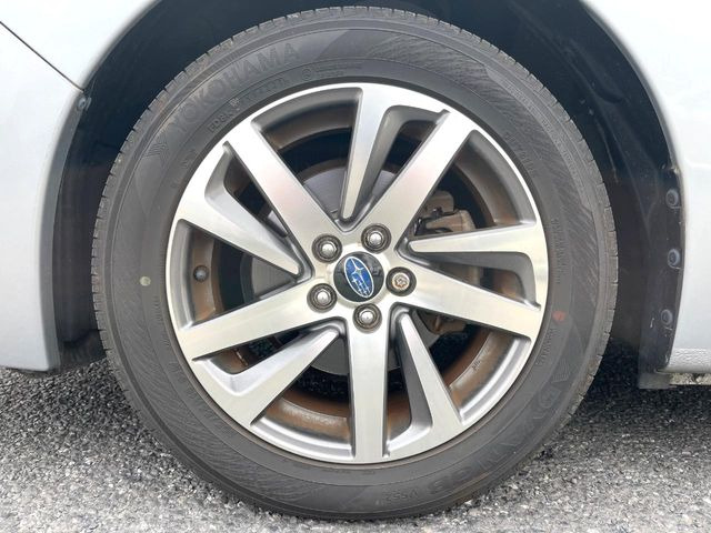 �y�����A���~�z�C�[���z�O�ςɃ}�b�`���������A���~�z�C�[���𑕒����Ă���܂��B�e��ЊO�A���~�z�C�[����A�X�^�b�h���X�^�C�����戵�����Ă���܂��B���񂲑��k����������