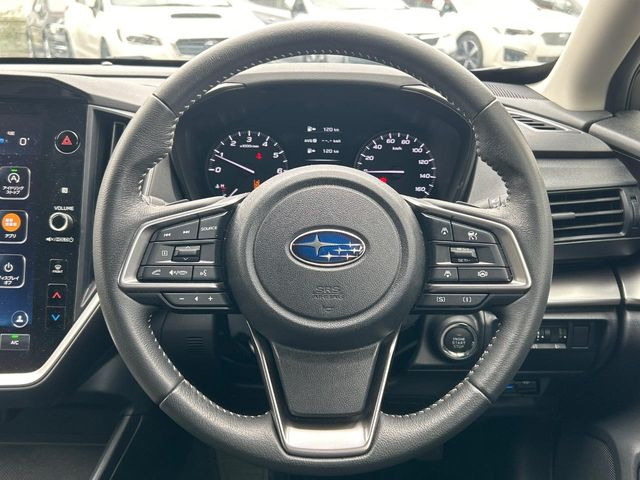 �y�����v�����X�e�A�����O�z�㎿�Ȋv���g�p���邱�ƂŁA��ɂ����������݂ƂĂ��^�]���₷���n���h���ł���