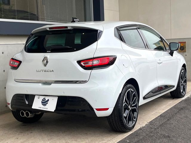 �������x�̃K���X�疌�ŝ����͂������A�㎿�ȃc���E����������B���O����_���J�����؂Ȉ��Ԃ�ی삵�A�F�����E�򉻂�h�~�B�u�e�X�v���b�V���R�[�g�v�A�u�e�v���~�b�T�R�[�g�v���炨�I�т��������܂��B