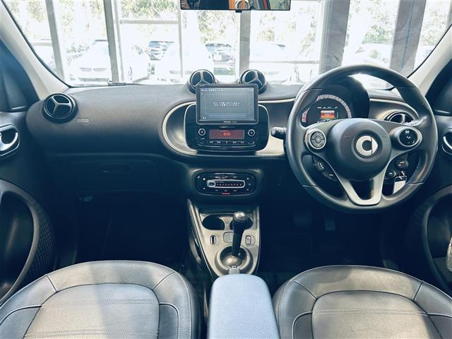 スマートフォーフォー