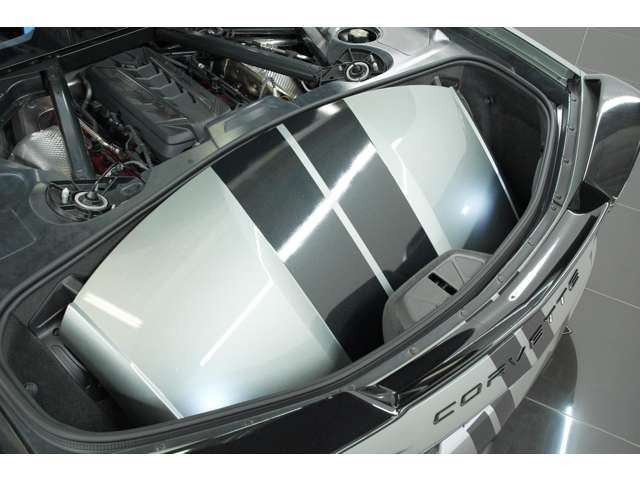 ハードトップを外すと更に魅力あふれる1台に仕上がります。