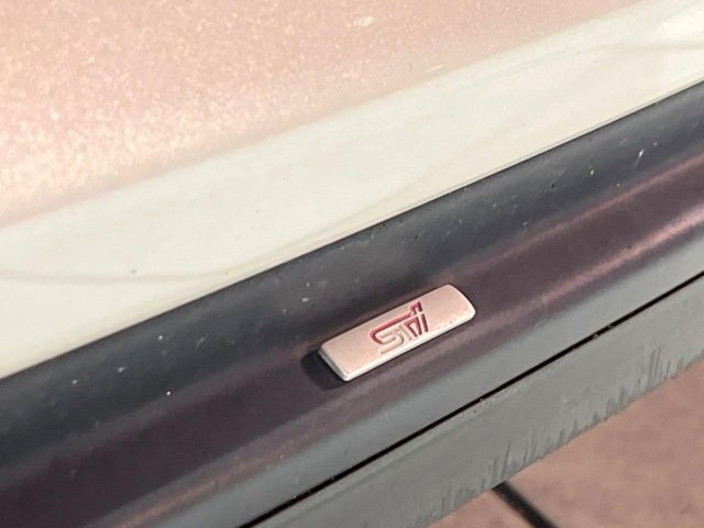 �ySTI�G�A���z�l�C��STI�G�A���𑕔�!�N���}�̊O�ς����X�^�C���b�V���ɂȂ�A�X���ő��݊����ӂ��1��Ɂ􏫗������ւ��鎞�ɂ����Z�[���ɉe�����₷���A���l����l�C�̑����ł�!