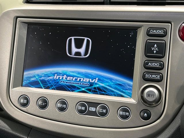 �y�����i�r�z�l�C�̏����i�r�𑕔����Ă���܂��B�i�r�̎g���₷���͂������A�I�[�f�B�I�@�\���[��!�L�����v�◷�s�͂������A�ʋ΂┃�����ȂǕ��i�̃h���C�u���y�����Ȃ�͂���