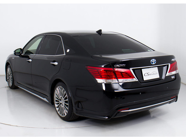 フルエアロが装着されています!お好みはいかがですか?今付いているデザイン以外にも、各ブランドのエアロを格安にてお取付け出来ます!又、エアロを外してノーマル状態にする事も出来ます!!