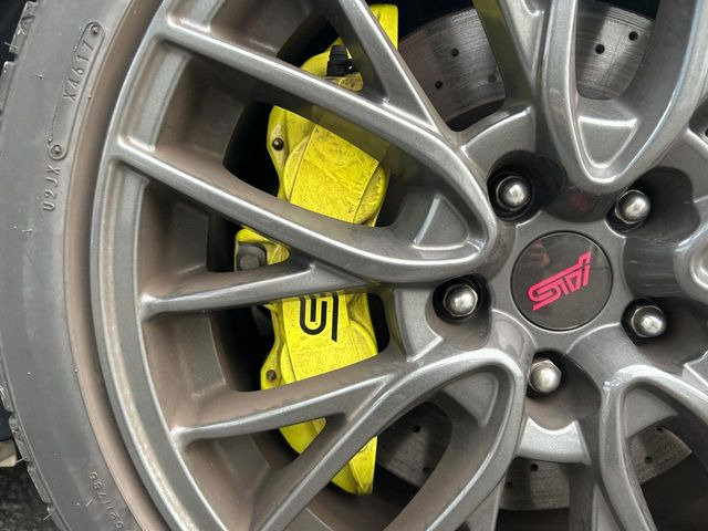 �y�u�����{���L�����p�[�z�n�C�p���[�ԗ��ɂ͋��͂ȃu���[�L���K�{!���E�̃X�[�p�[�J�[�ɂ��̗p�����C�^���A�̍������[�J�[�u�u�����{�v�𑕒�!�F�N�₩�ȃL�����p�[���X�|�[�e�B�Ȉ�ۂ��������Ă܂���