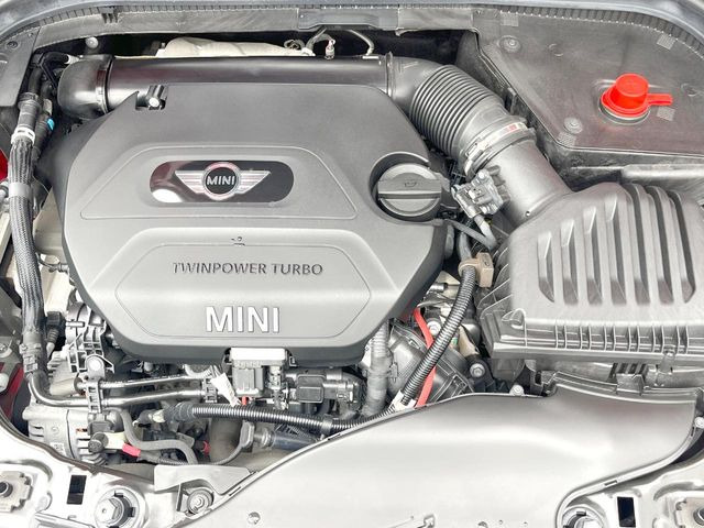 �����X�ł́A�e���[�J�[�̐�p�f�f�e�X�^�[�𓱓��B���Ǝ��i�����e�N�j�J���X�^�b�t���풓���Ă���܂��̂ŁA������̍ۂɂ����S���Ă����p���������܂��B