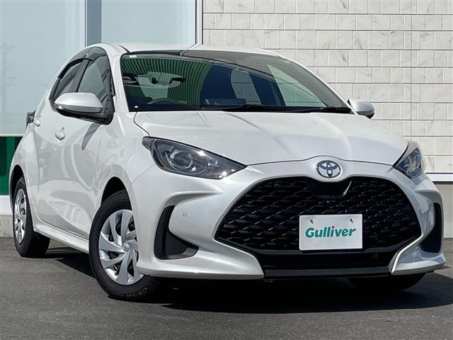 ヤリス1.5 ハイブリッド G E-Four 4WD