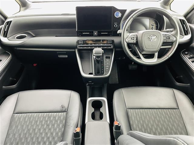 ノア1.8 ハイブリッド Z