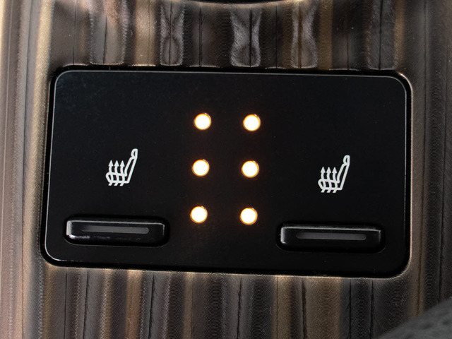 �V�[�g�q�[�^�[�𑕔����Ă��܂�!�����ԂȂ�ł͂̑����ł�!�V�[�g���g�܂�܂��̂ŁA�����~������K�ɂ���Ԓ����܂�!���ɂ��D����!���q�l�⏗���ɂ������������ł���!!