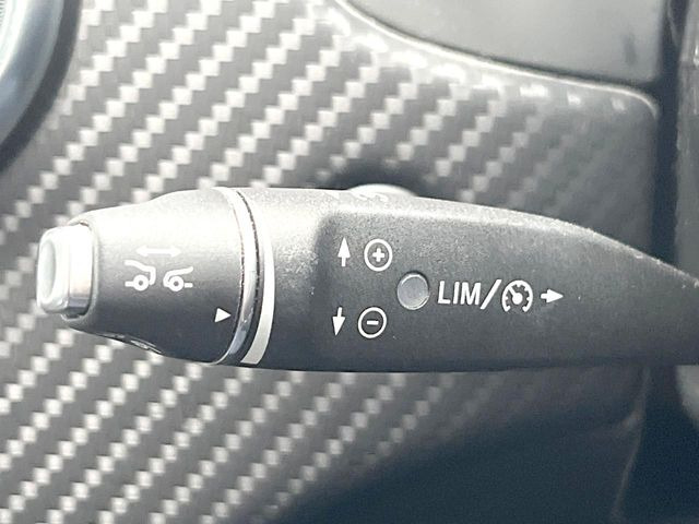 ���f�B�X�g���j�b�N�v���X:�s�s�A�x�O�A�������H�Ȃǂ̑��s���ɁA�X�e���I�}���`�p�[�p�X�J�����ƃ��[�_�[�Z���T�[�ɂ��A�O���Ԃ�F�����đ��x�ɉ������Ԋԋ������ێ����鎟����̃N���R��!