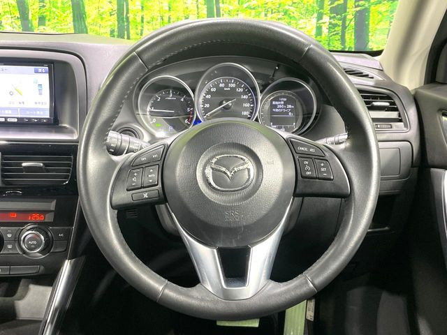 �y�����v�����X�e�A�����O�z�㎿�Ȋv���g�p���邱�ƂŁA��ɂ����������݂ƂĂ��^�]���₷���n���h���ł���