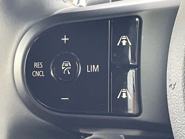 �����[�_�[�N���[�Y�R���g���[��:�O�̎ԂƂ̎Ԋԋ��������ɂƂ�A��葬�x�Ŏ������s���Ă���鎟����̃N���[�Y�R���g���[��!��ɍ������H�⎩���Ԑ�p���H�Ŏg�p����֗��ȋ@�\�ł�!