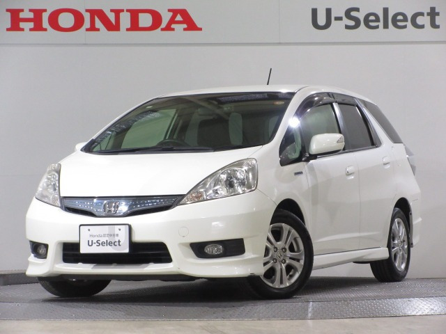 フィットシャトルハイブリッド1.3 スマートセレクション ファインライン