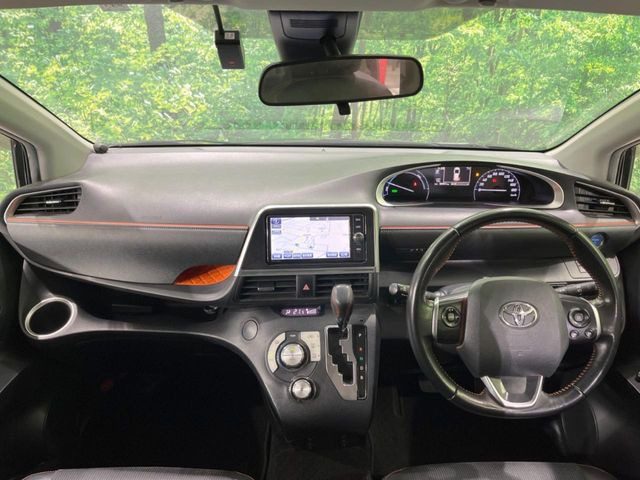 シエンタハイブリッド 1.5 G クエロ