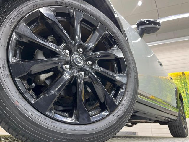 �y�����A���~�z�C�[���z�f�U�C�����̍��������A���~�z�C�[���𑕒����Ă���܂��B�e��ЊO�A���~�z�C�[����A�X�^�b�h���X�^�C�����戵�����Ă���܂��B���񂲑��k����������